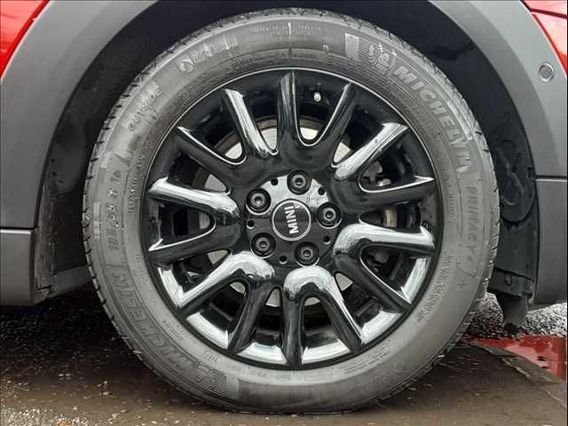 BMW MINI COOPER 5DOOR 2019 Image 31