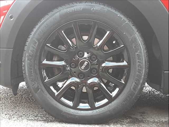 BMW MINI COOPER 5DOOR 2019 Image 31