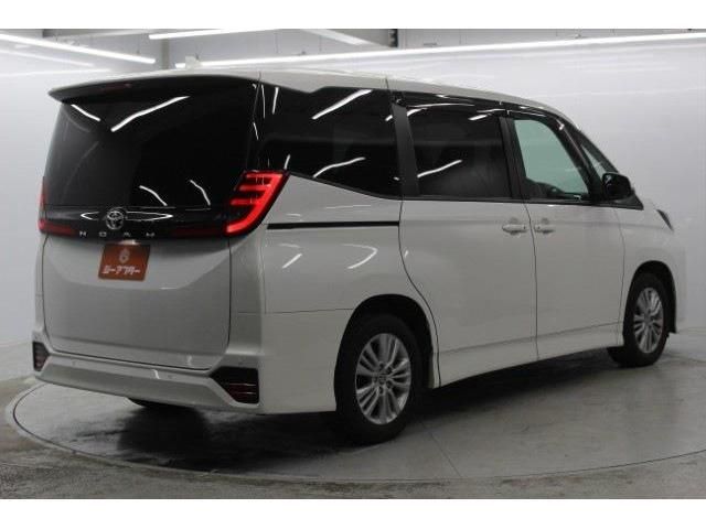 TOYOTA NOAH 2022 Image 31