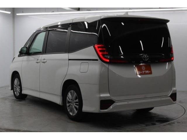 TOYOTA NOAH 2022 Image 31