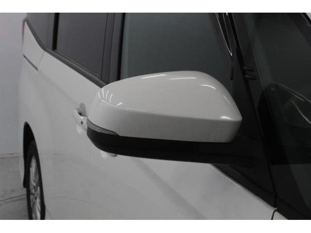 TOYOTA NOAH 2022 Image 31