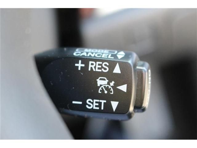 TOYOTA CROWN SEDAN HYBRID 2013 Image 31