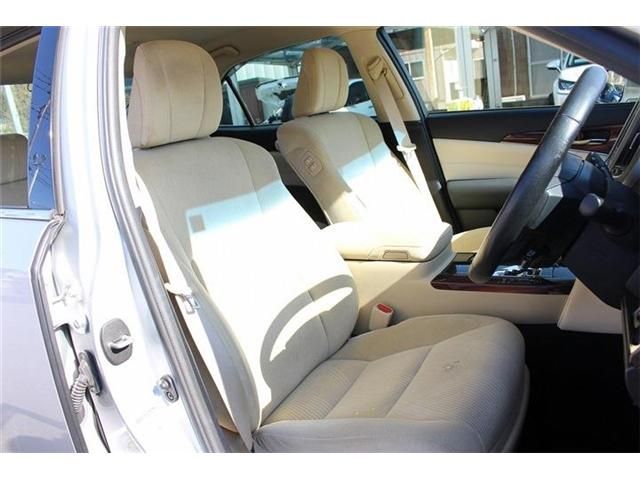 TOYOTA CROWN SEDAN HYBRID 2013 Image 31