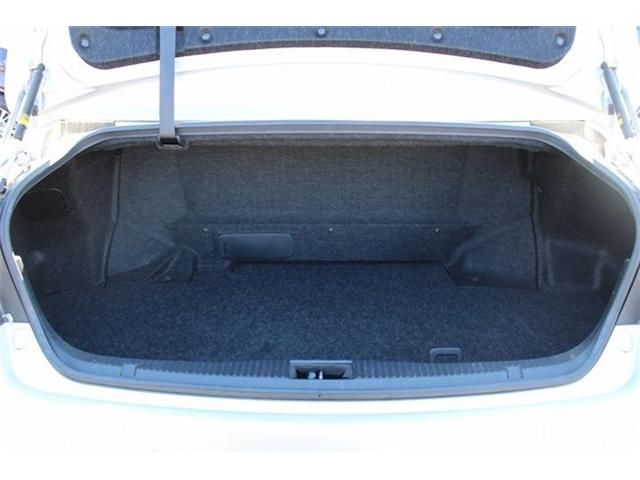 TOYOTA CROWN SEDAN HYBRID 2013 Image 31