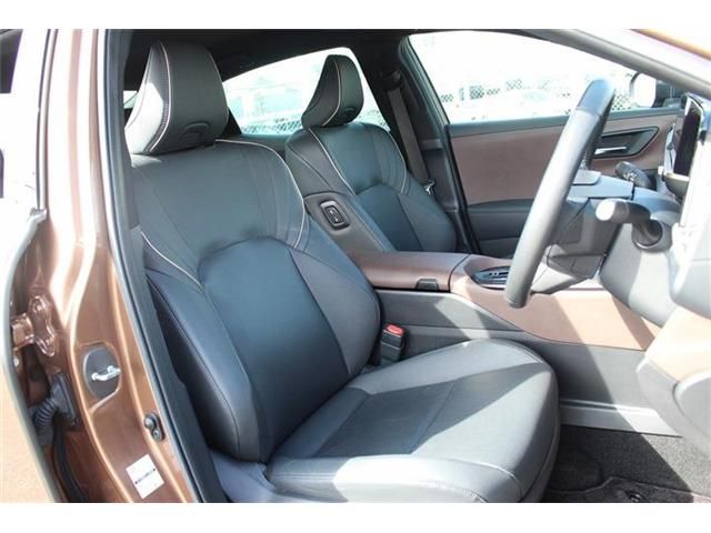 TOYOTA CROWN CROSSOVER 2022 Image 31