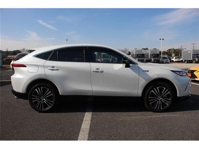TOYOTA HARRIER PHEV 2023 Image 31