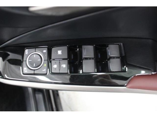 TOYOTA LEXUS IS200T 2017 Image 31