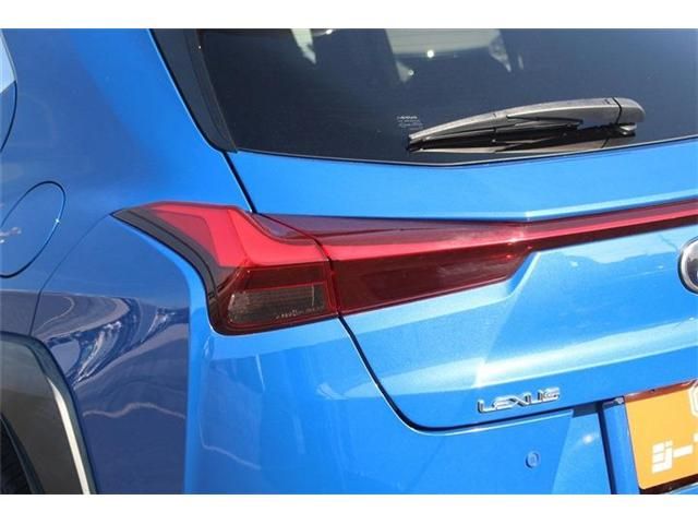 TOYOTA LEXUS UX250H 2021 Image 31