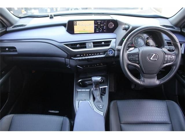 TOYOTA LEXUS UX250H 2021 Image 31