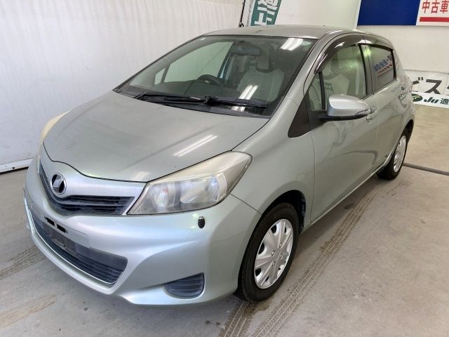 TOYOTA VITZ 2011 Image 31