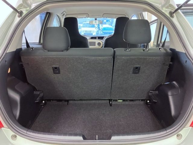 TOYOTA VITZ 2011 Image 31