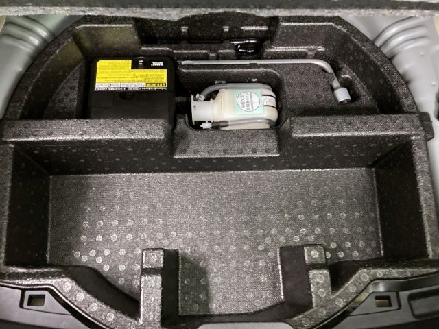 TOYOTA VITZ 2011 Image 31