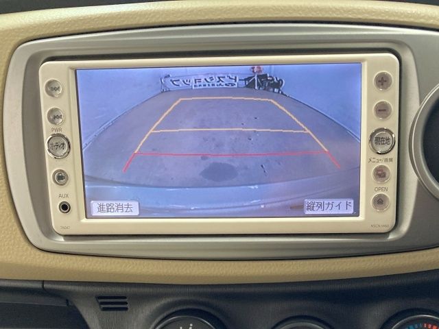 TOYOTA VITZ 2011 Image 31