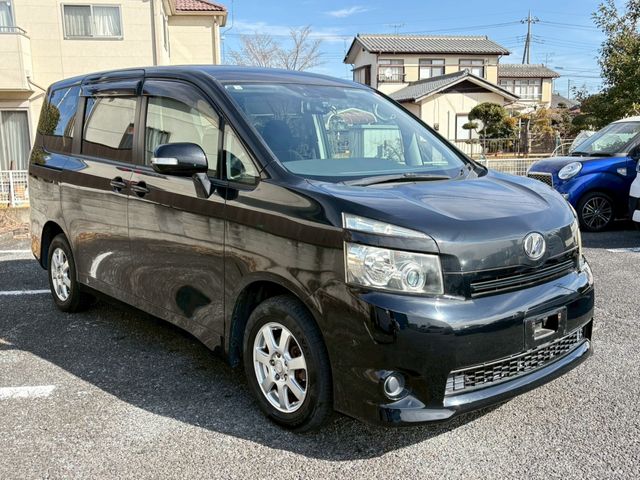 TOYOTA VOXY 2008 Image 31