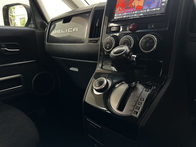 MITSUBISHI DELICA D:5 4WD 2013 Image 31