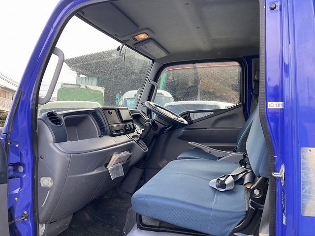 MITSUBISHI CANTER 2011 Image 31