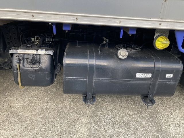 MITSUBISHI CANTER 2011 Image 31