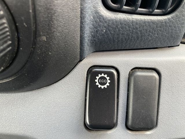 MITSUBISHI CANTER 2011 Image 31