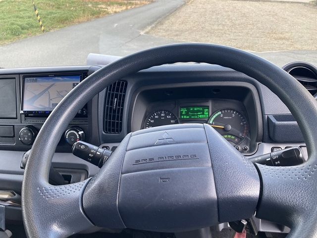 MITSUBISHI CANTER 2011 Image 31