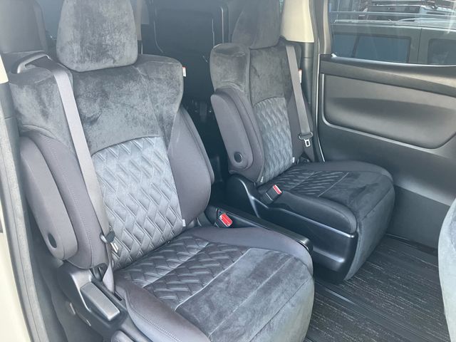 TOYOTA VELLFIRE 2018 Image 31