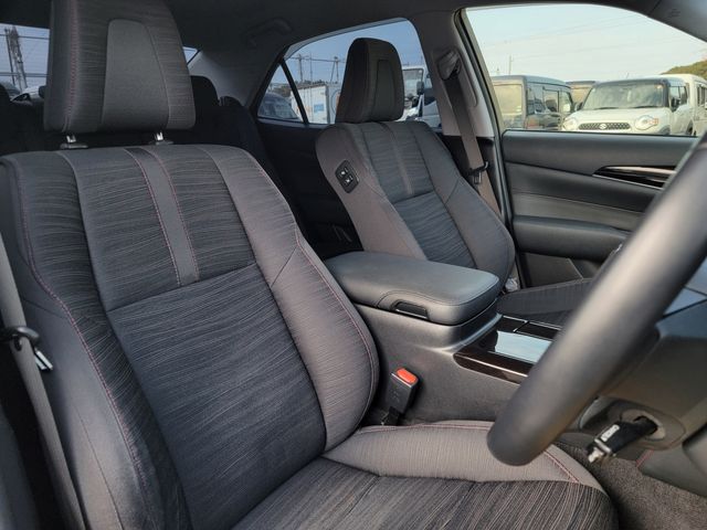 TOYOTA CROWN SEDAN HYBRID 2017 Image 31