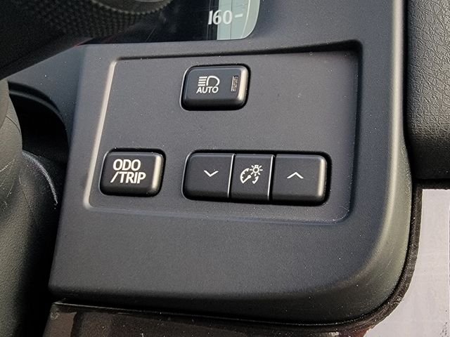 TOYOTA CROWN SEDAN HYBRID 2017 Image 31