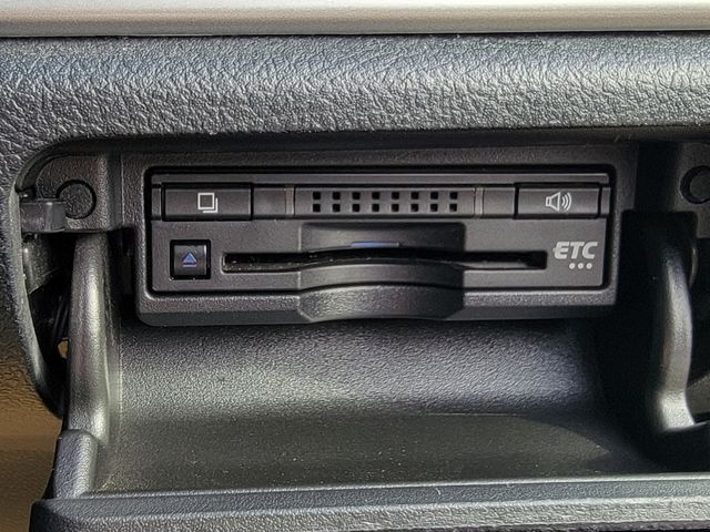 TOYOTA CROWN SEDAN HYBRID 2017 Image 31