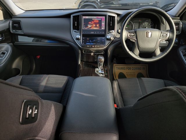 TOYOTA CROWN SEDAN HYBRID 2017 Image 31