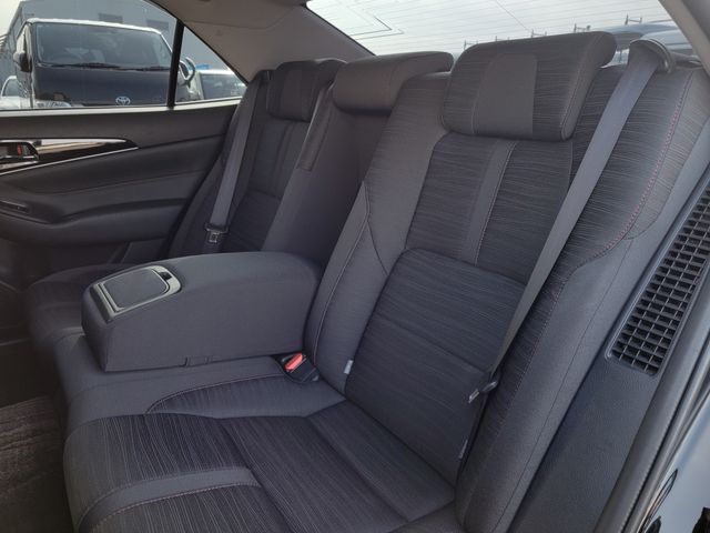 TOYOTA CROWN SEDAN HYBRID 2017 Image 31