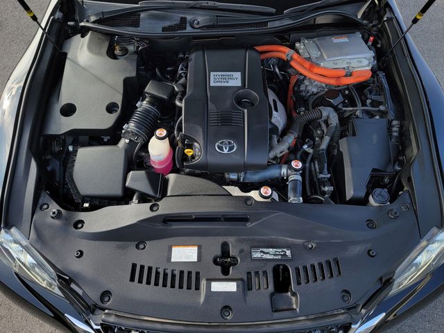 TOYOTA CROWN SEDAN HYBRID 2017 Image 31