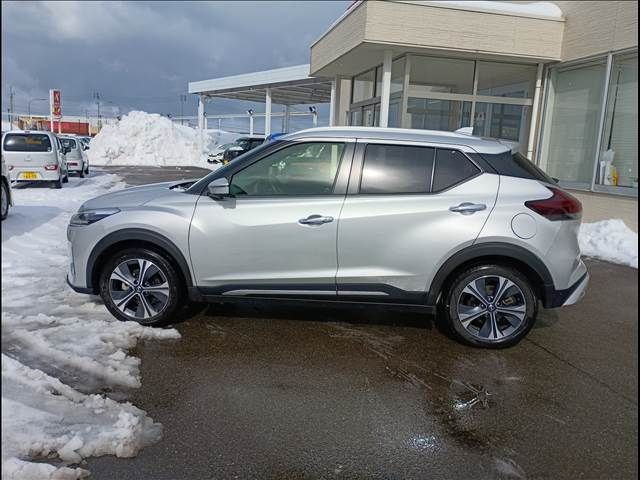 NISSAN KICKS 2023 Image 31