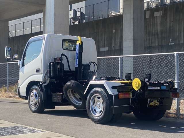 HINO DUTRO 2007 Image 31