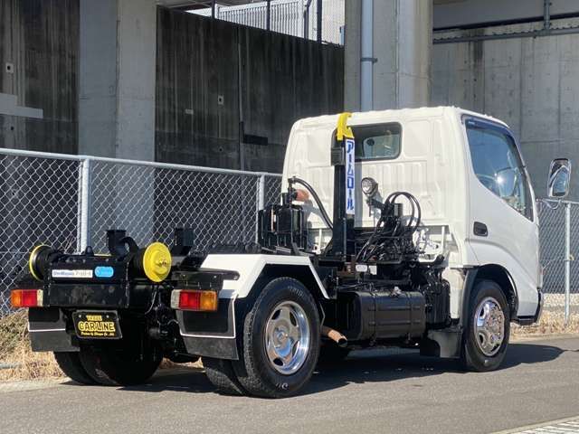 HINO DUTRO 2007 Image 31