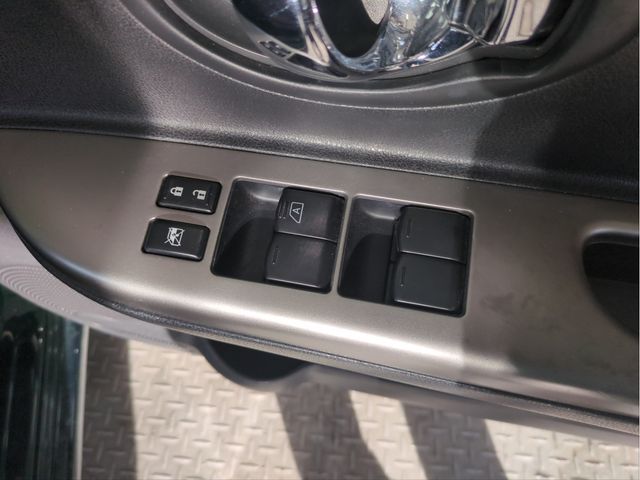 MITSUOKA VIEWT 2016 Image 31