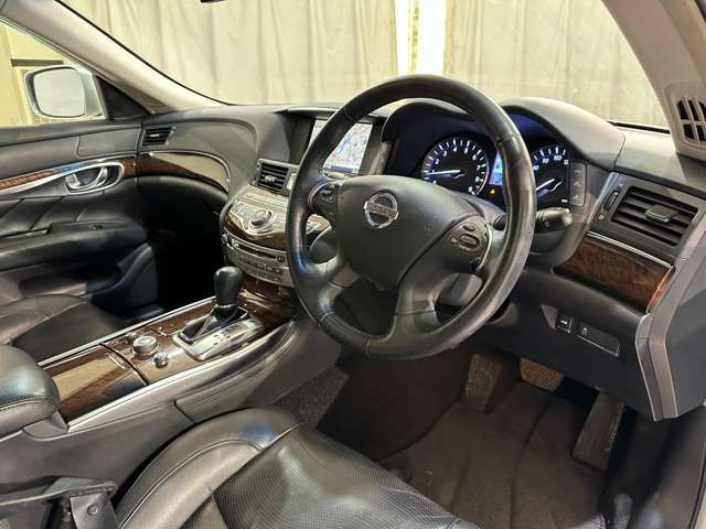 NISSAN FUGA 2009 Image 31