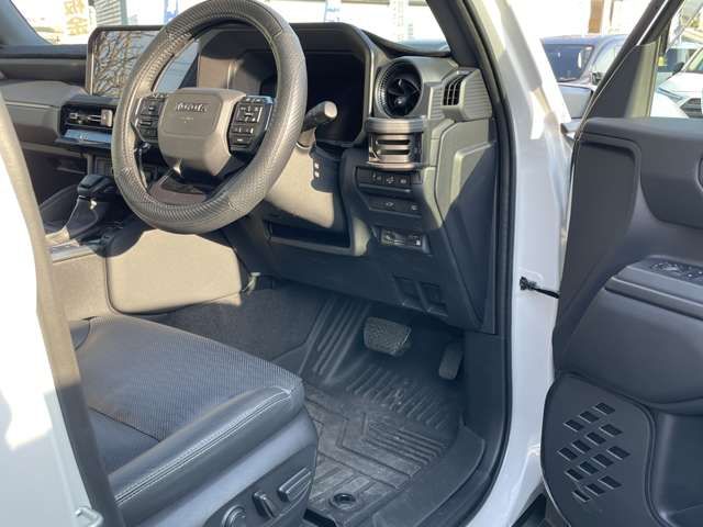 TOYOTA LANDCRUISER 250 2024 Image 31