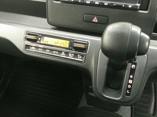 SUZUKI WAGON R 4WD 2023 Image 31