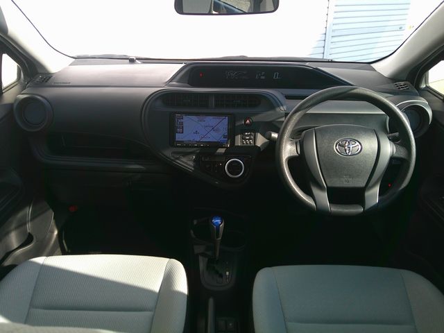 TOYOTA AQUA 2021 Image 31