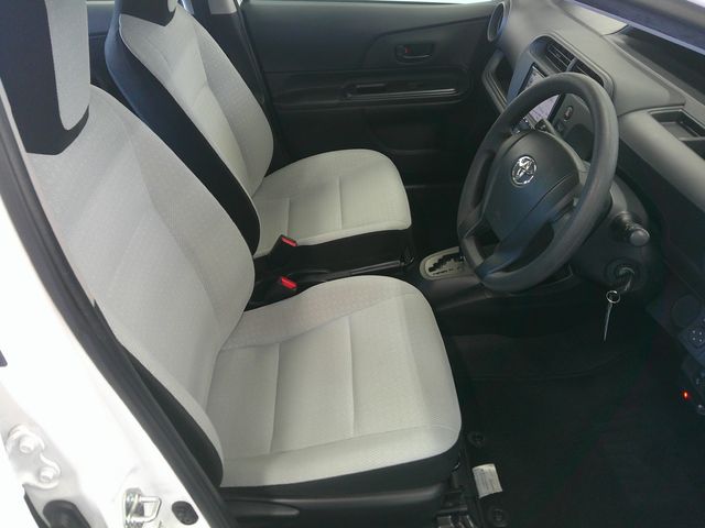 TOYOTA AQUA 2021 Image 31