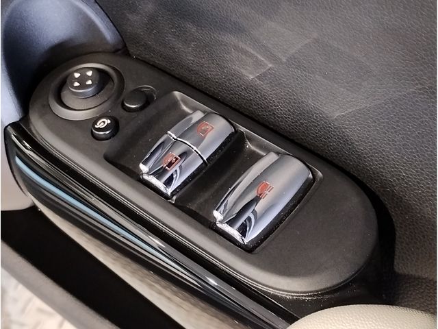 BMW MINI COOPER S OPEN 2023 Image 31