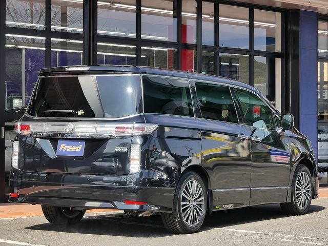 NISSAN ELGRAND 2024 Image 31