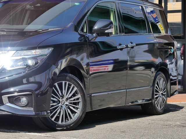 NISSAN ELGRAND 2024 Image 31