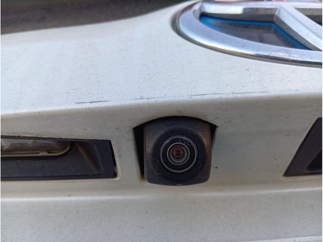 TOYOTA PRIUS PHV 2017 Image 31