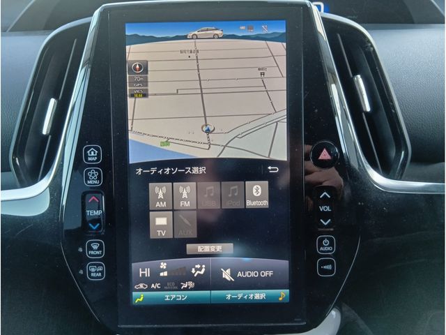 TOYOTA PRIUS PHV 2017 Image 31