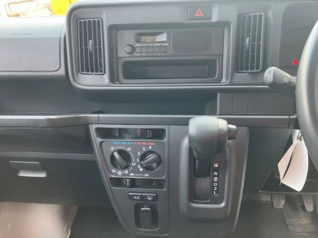 DAIHATSU HIJET CARGO 2019 Image 31