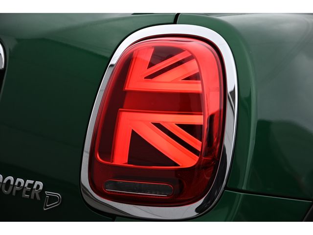 BMW MINI COOPER D 5DOOR 2019 Image 31