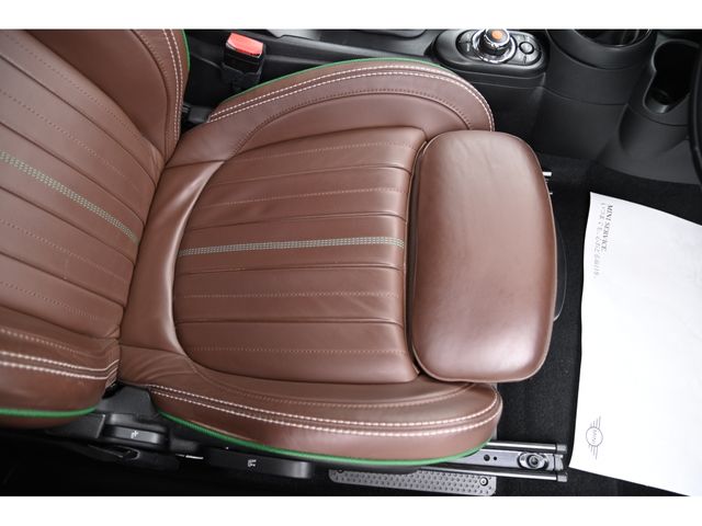 BMW MINI COOPER D 5DOOR 2019 Image 31