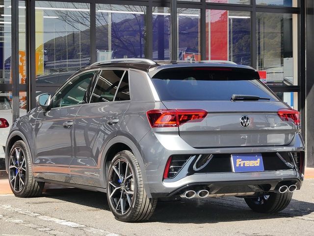 VOLKSWAGEN T-ROC 2023 Image 31