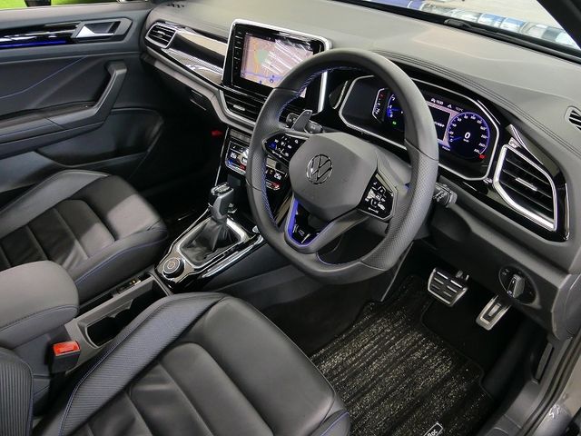 VOLKSWAGEN T-ROC 2023 Image 31