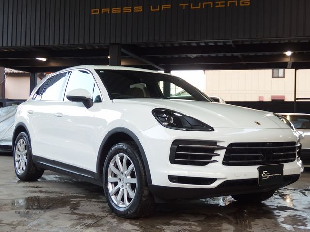 PORSCHE CAYENNE 2018 Image 31